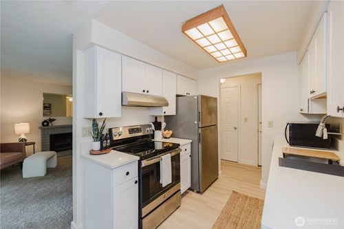 104-3400 Narrows View Ln Ne, Bremerton, WA, 98310-2274 | Card Image