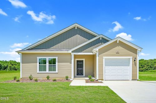 105 Hallwood Drive, Pikeville, NC, 27863 | Card Image