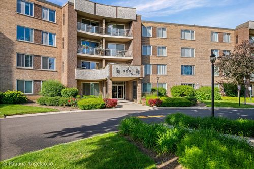 219-900 E Wilmette Rd, Palatine, IL, 60074-6800 | Card Image