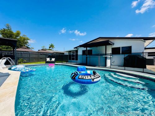 6740 Custer Street, Hollywood, FL, 33024 | Card Image