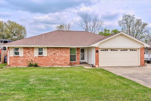 391 Roberts Ave, Bridge City, TX, 77611-4625 | Card Image