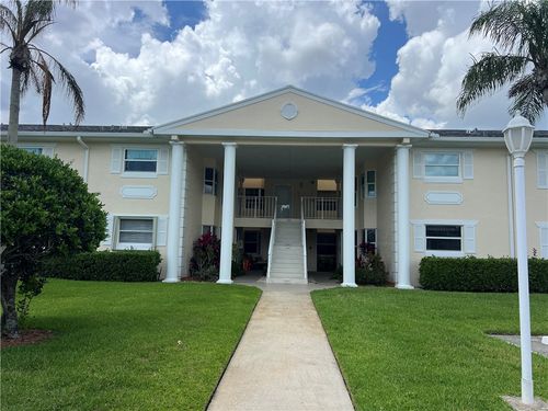 379-379 N Grove Isle Cir, Vero Beach, FL, 32962-8519 | Card Image