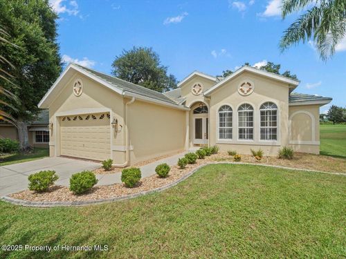 9037 Penelope Dr, Weeki Wachee, FL, 34613-4008 | Card Image