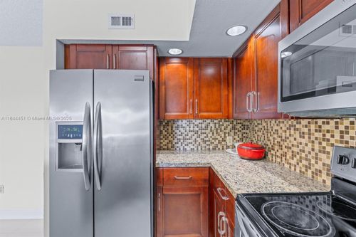 apt-1635-1401 Village Blvd, West Palm Beach, FL, 33409-2792 | Card Image