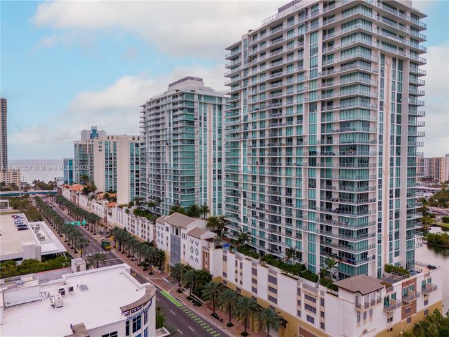 UNIT-1101 - 300 Sunny Isles Blvd, Condo with 3 bedrooms, 4 bathrooms and null parking in Sunny Isles Beach FL | Image 24