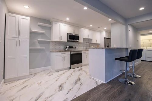 4984 Meadow Ln, Marietta, GA, 30068-4679 | Card Image