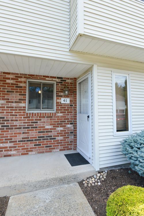 unit-41-410 Emmett St, Bristol, CT, 06010-8603 | Card Image