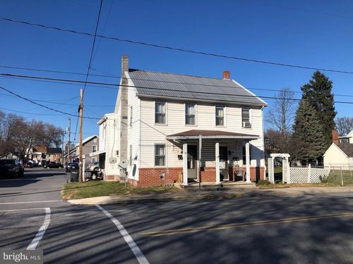 109 &amp; 111 W Orange Street, SHIPPENSBURG, PA, 17257 | Card Image