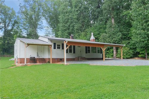 646 Hawthorne Dr, Asheboro, NC, 27205-7642 | Card Image