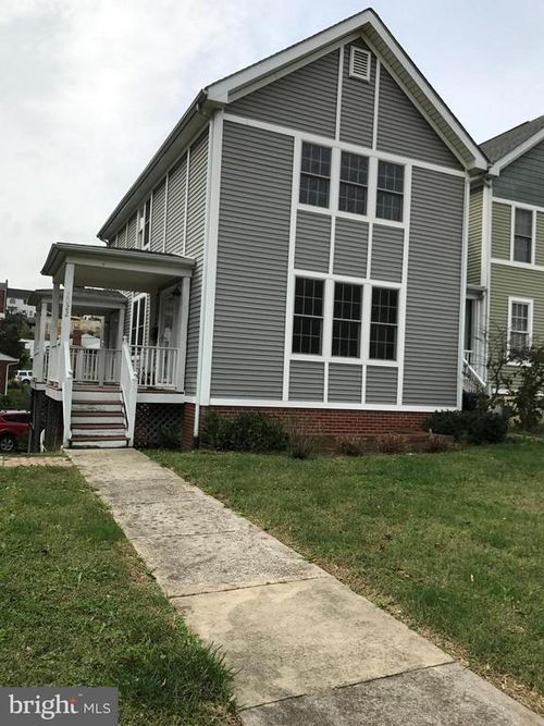 2022 S Glebe Rd, Arlington, VA, 22204-5301 | Card Image