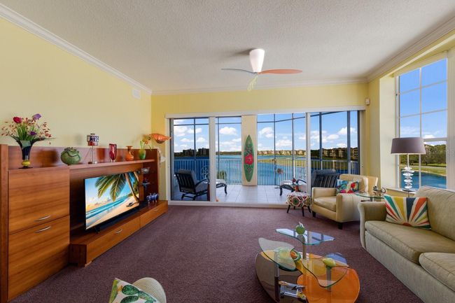 UNIT-404 - 6474 Watercrest Way, Condo with 3 bedrooms, 3 bathrooms and null parking in LAKEWOOD RANCH FL | Image 8
