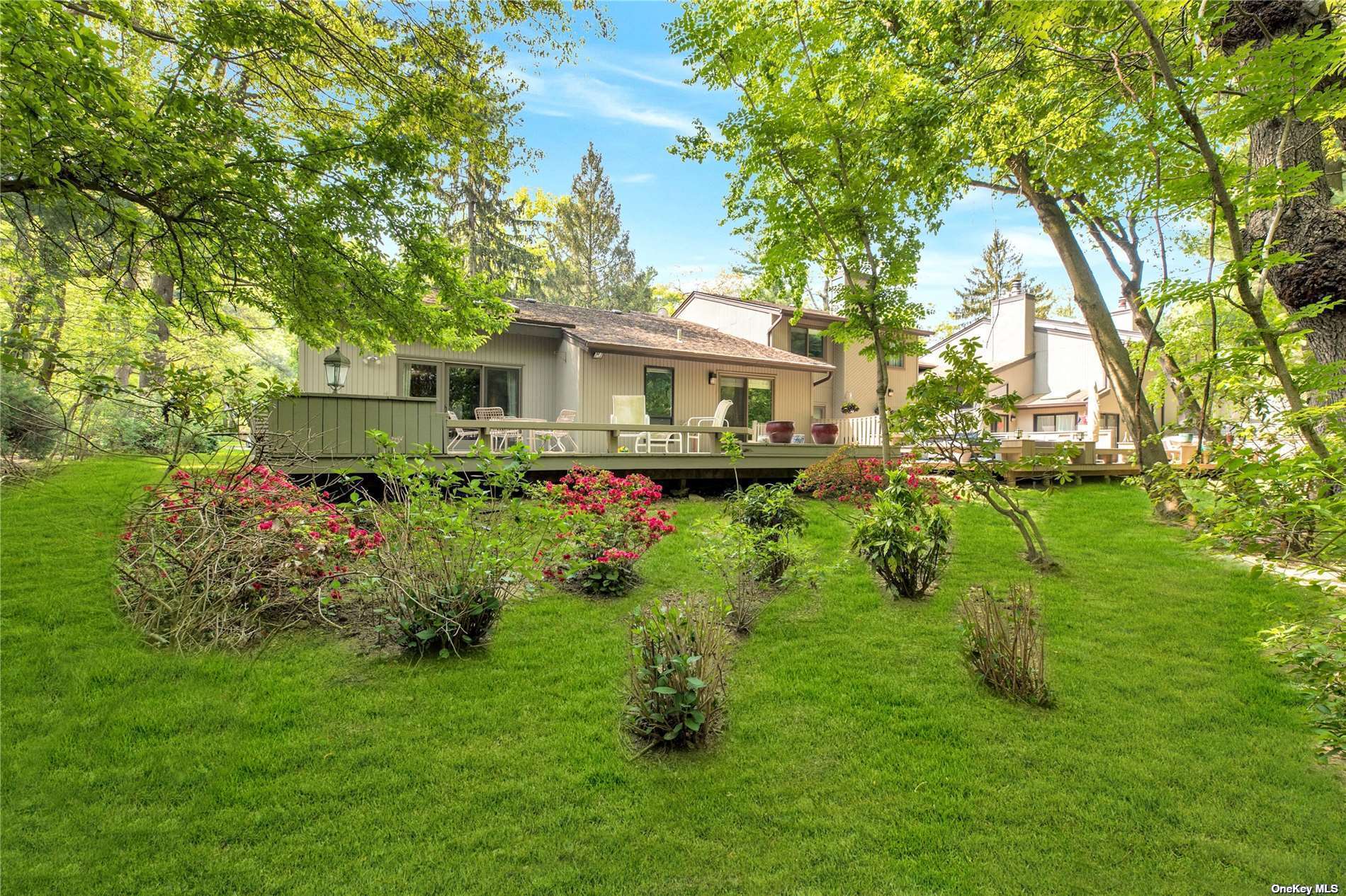 Golf View Dr, Jericho, NY 11753