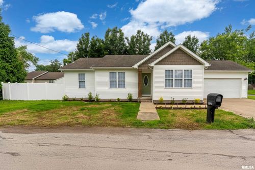 1321 N 7th St, Herrin, IL, 62948-2906 | Card Image