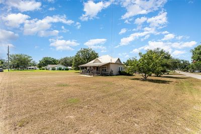 313 3 Rd Street Ne, House other with 3 bedrooms, 2 bathrooms and null parking in Fort Meade FL | Image 3