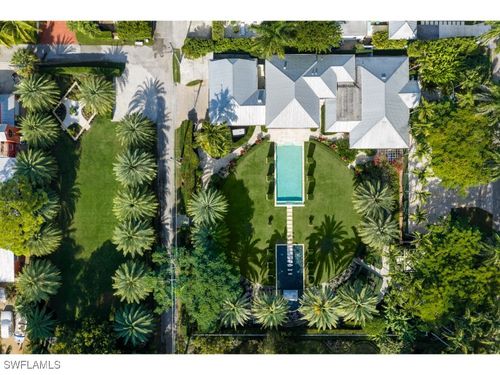 247 6th Street N, Naples, FL, 34102 | Card Image