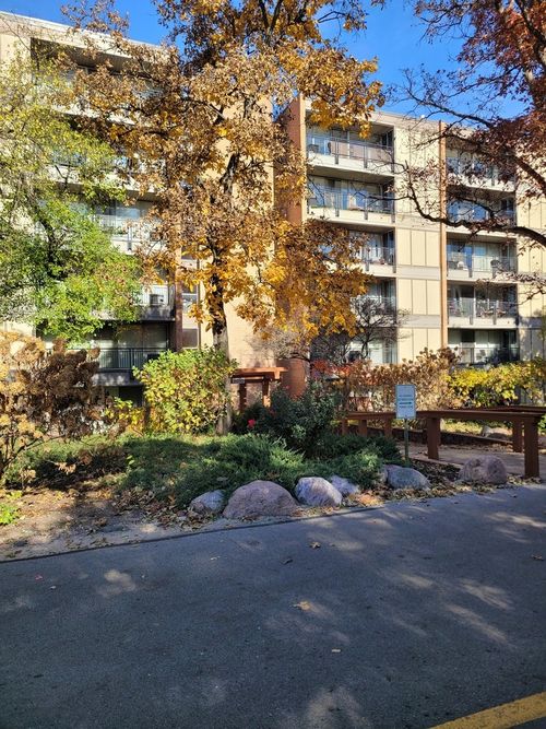 apt-5b-6010 Oakwood Dr, Lisle, IL, 60532-3035 | Card Image