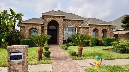 1919 W Ventura Dr, Pharr, TX, 78577-6041 | Card Image