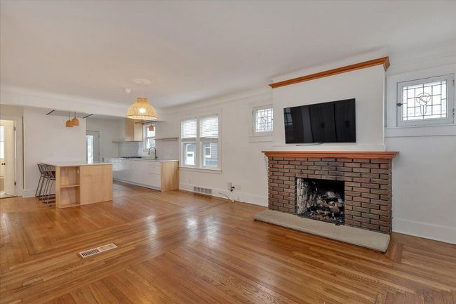 10-271EWoodlandSt_047 | Image 7