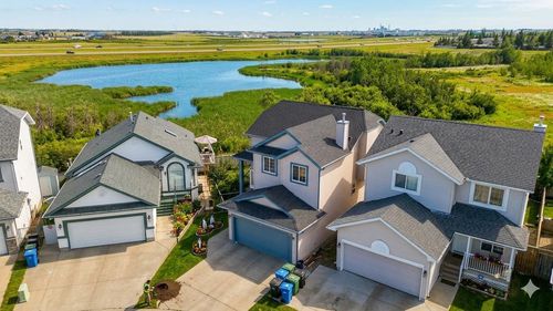 47 Anaheim Cres Ne, Calgary, AB, T1Y7B8 | Card Image