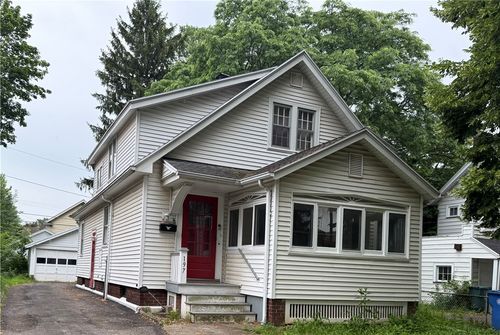 197 Rossiter Rd, Rochester, NY, 14620-4127 | Card Image