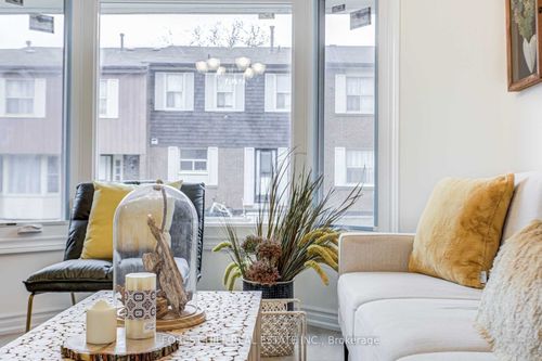 75-20 Brimwood Blvd, Scarborough, ON, M1V1B7 | Card Image