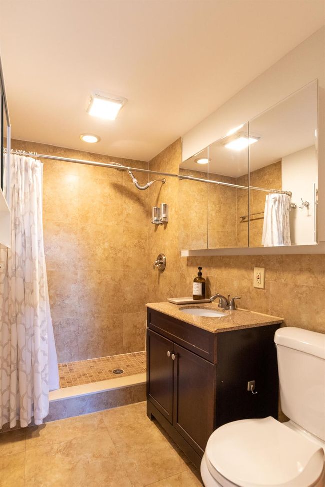 1401 Ne 17 Th Way, House other with 3 bedrooms, 2 bathrooms and null parking in Fort Lauderdale FL | Image 31