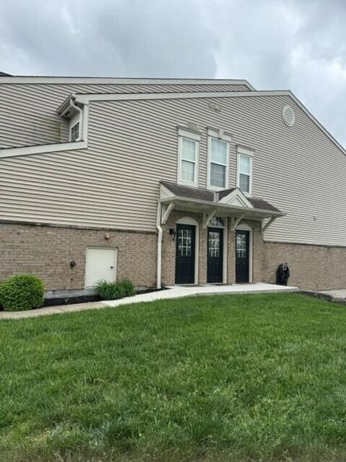 442 Breezewood Ct, Ludlow, KY, 41016-1717 | Card Image