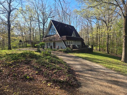 820 Hurricane Hill Dr, Waynesboro, TN, 38485-2235 | Card Image