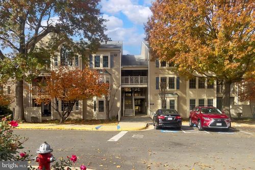 apt-106a-12217 Fairfield House Dr, FAIRFAX, VA, 22033-3939 | Card Image
