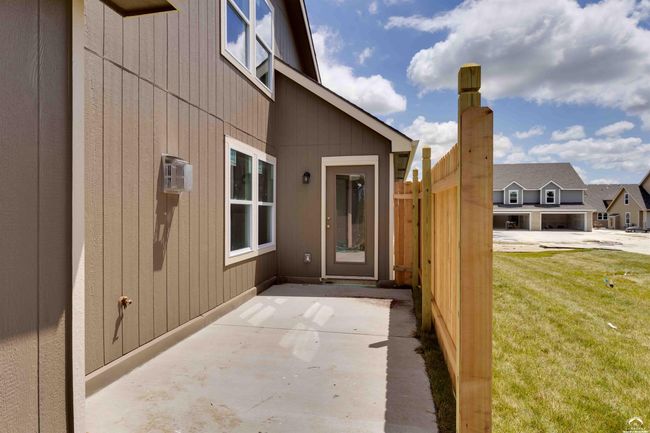2804 Chasehire Dr, Townhouse with 3 bedrooms, 3 bathrooms and null parking in Lawrence KS | Image 20
