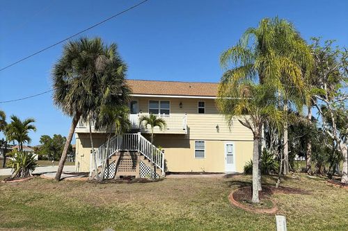 9494 Rosebud Cir, PORT CHARLOTTE, FL, 33981-3209 | Card Image
