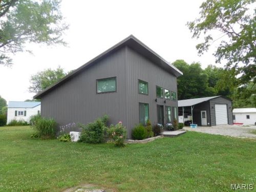 203 E 5th St, Kinmundy, IL, 62854-2451 | Card Image