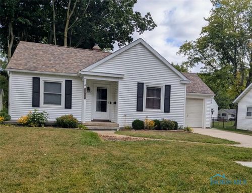 1006 Newdale Cir, Bryan, OH, 43506-1553 | Card Image