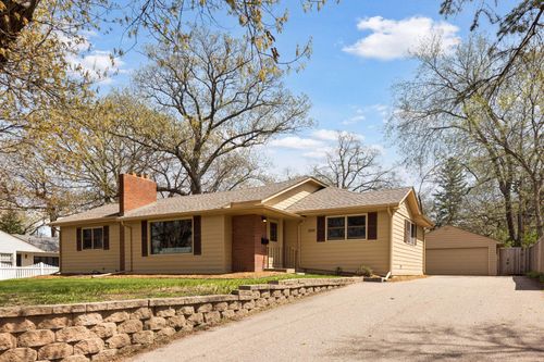 3100 Noble Ave N, Golden Valley, MN, 55422-3015 | Card Image