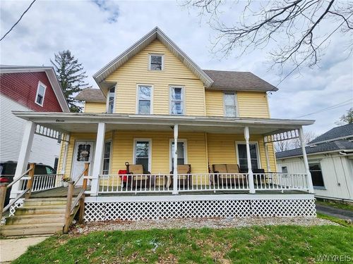 11 N Washington St, Randolph, NY, 14772-1207 | Card Image