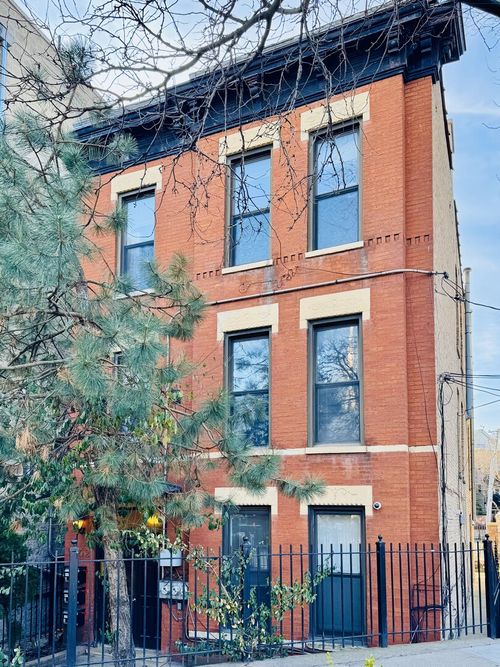 apt-2-1302 Cleveland Ave, CHICAGO, IL, 60610-3562 | Card Image