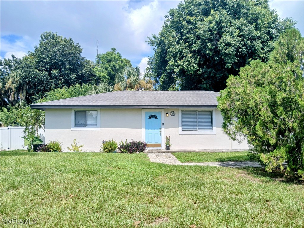 Dover Dr, North Fort Myers, FL 33917
