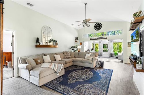9801 Las Casas Dr, FORT MYERS, FL, 33919-8416 | Card Image