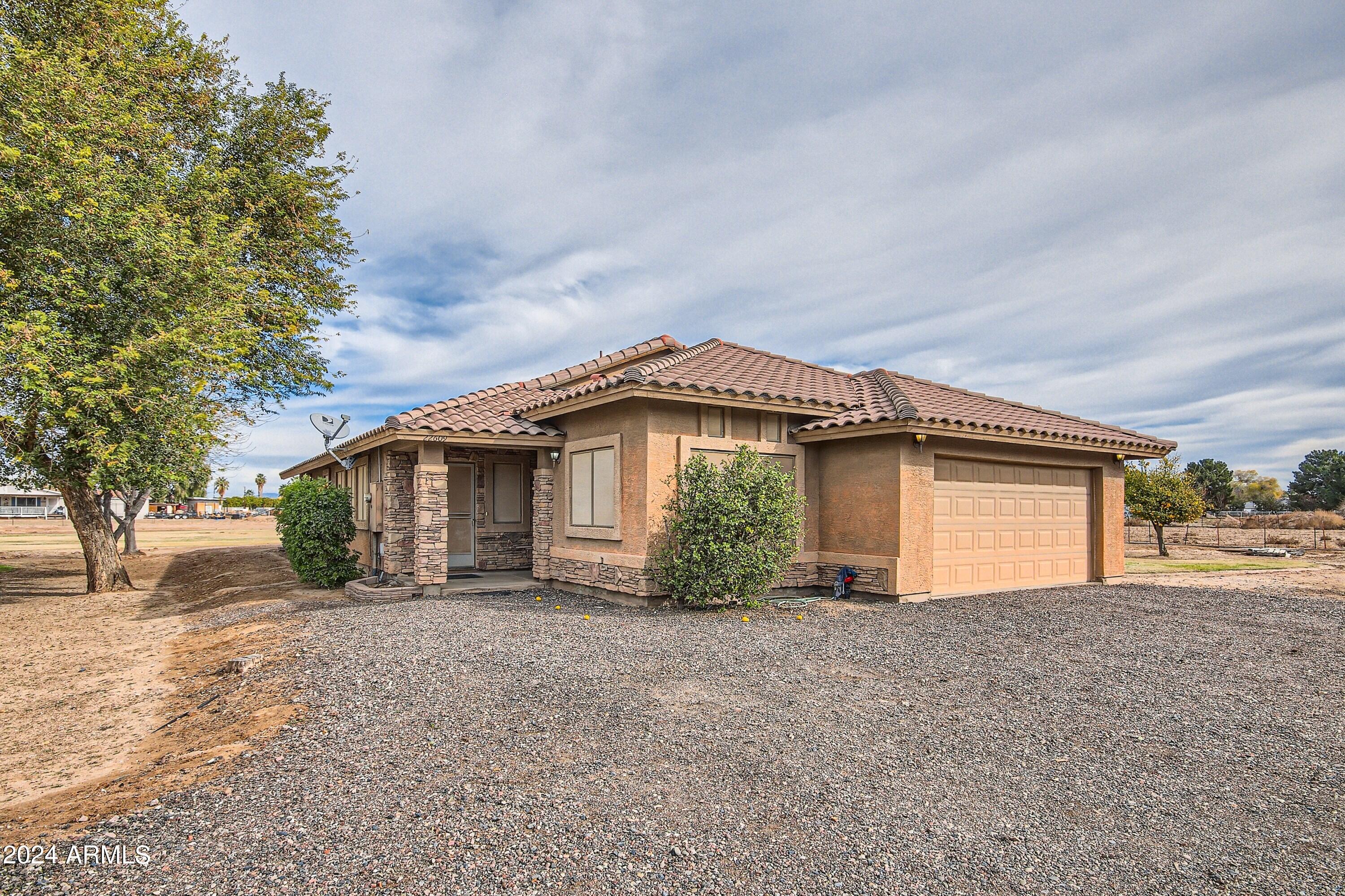 22609 S 174 Th Place, Sold in Gilbert Zoocasa