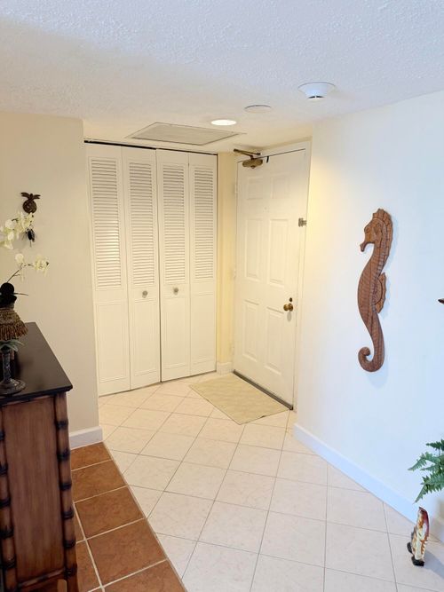 404-5600 N Flagler Dr, West Palm Beach, FL, 33407-2648 | Card Image