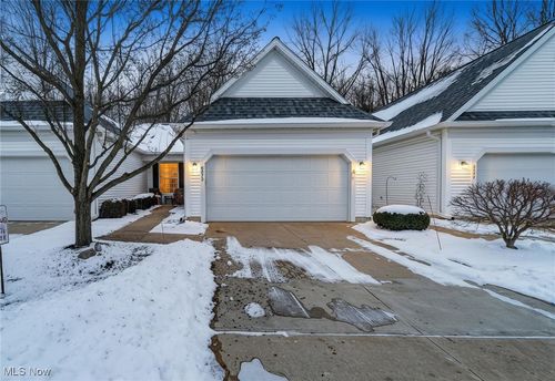 6873 Savannah Dr, North Ridgeville, OH, 44039-2931 | Card Image