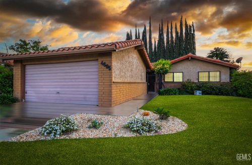 4605 Panorama Dr, Bakersfield, CA, 93306-1345 | Card Image