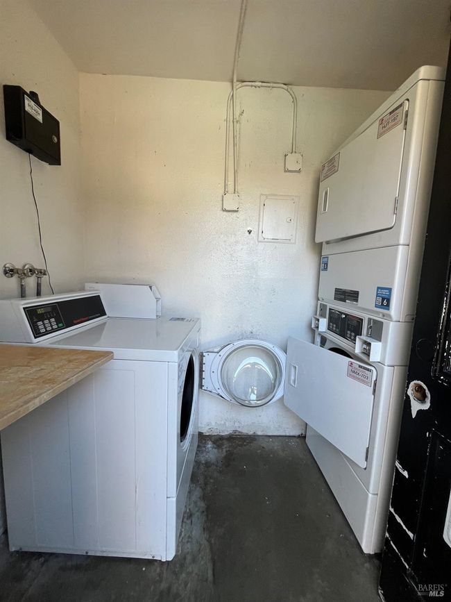 APT-19 - 2525 Walters Way, Condo with 2 bedrooms, 2 bathrooms and 1 parking in Concord CA | Image 31