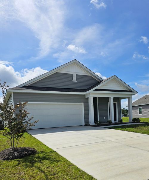 423 Castillo Dr, Loris, SC, 29569-6666 | Card Image