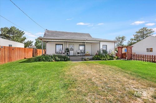1017 Burley Ave, Buhl, ID, 83316-1811 | Card Image