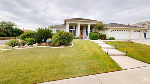 11103 Iron Creek Ave, Bakersfield, CA, 93312-6311 | Card Image