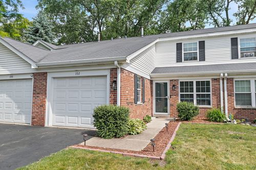 102 Pine Cir, Cary, IL, 60013-1549 | Card Image