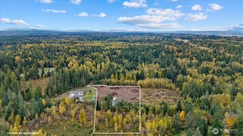 11514 107th Ave Ne, Arlington, WA, 98223-5823 | Card Image