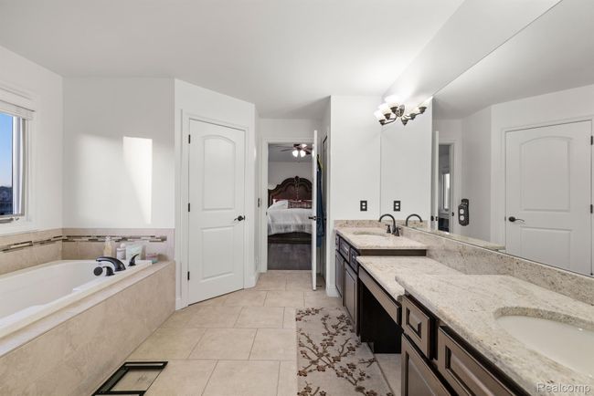 54381 Pelican Ln, House other with 4 bedrooms, 4 bathrooms and null parking in Shelby Township MI | Image 22