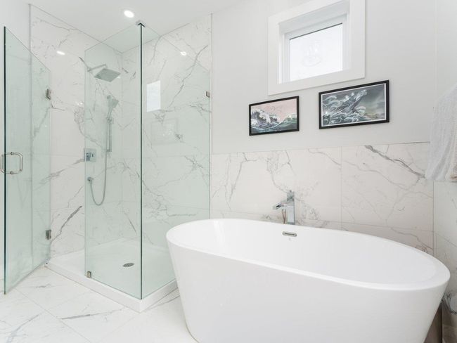 11120 241a St, House other with 5 bedrooms, 5 bathrooms and 4 parking in Maple Ridge BC | Image 18